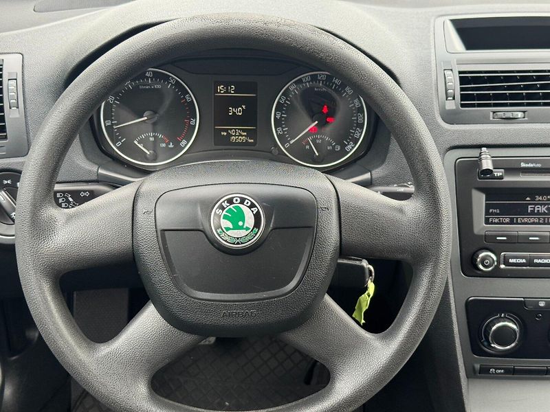 Škoda Octavia (2012) Comfortline 1.2 TSI 77kW - fotka 16 z 29