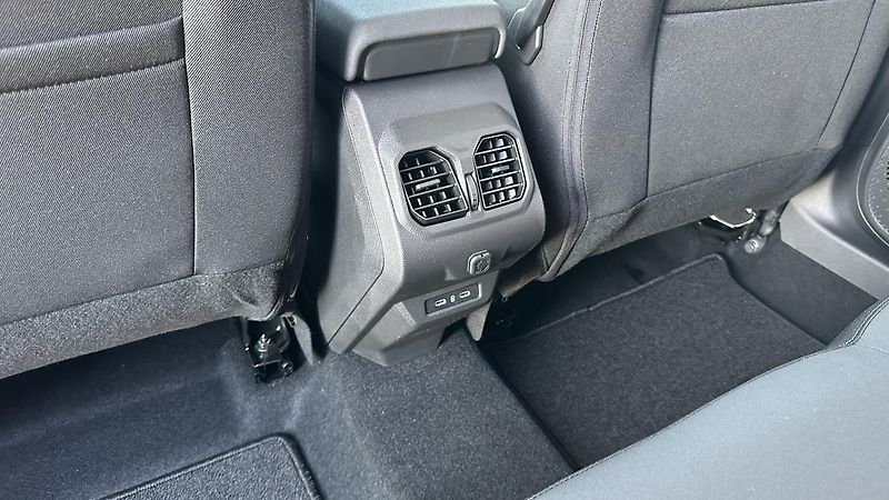 Dacia Bigster (2026) Journey Hybrid-G 150 4x4 - fotka 14 z 23