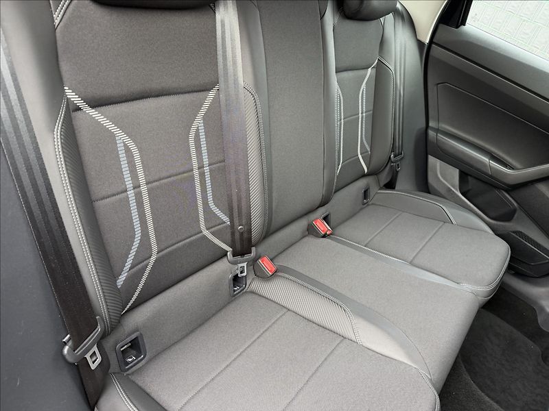 Volkswagen Taigo 1.0 TSI Style IQ Drive/Full LE - fotka 22 z 22