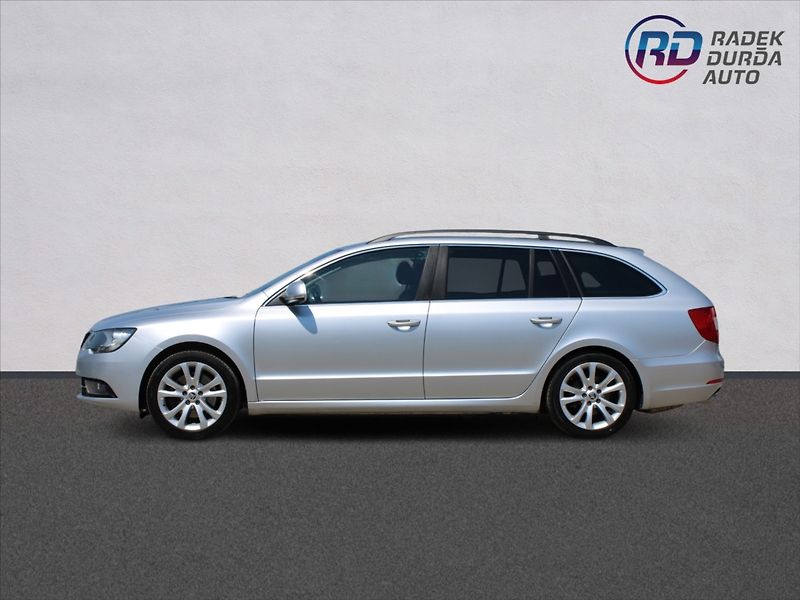 Škoda Superb 2,0 TDI  ELEGANCE,ROZVODY - fotka 8 z 33