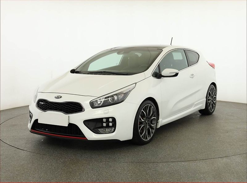 Kia Ceed (2014) 1.6 T-GDI GT, Kůže, Navi - fotka 2 z 21