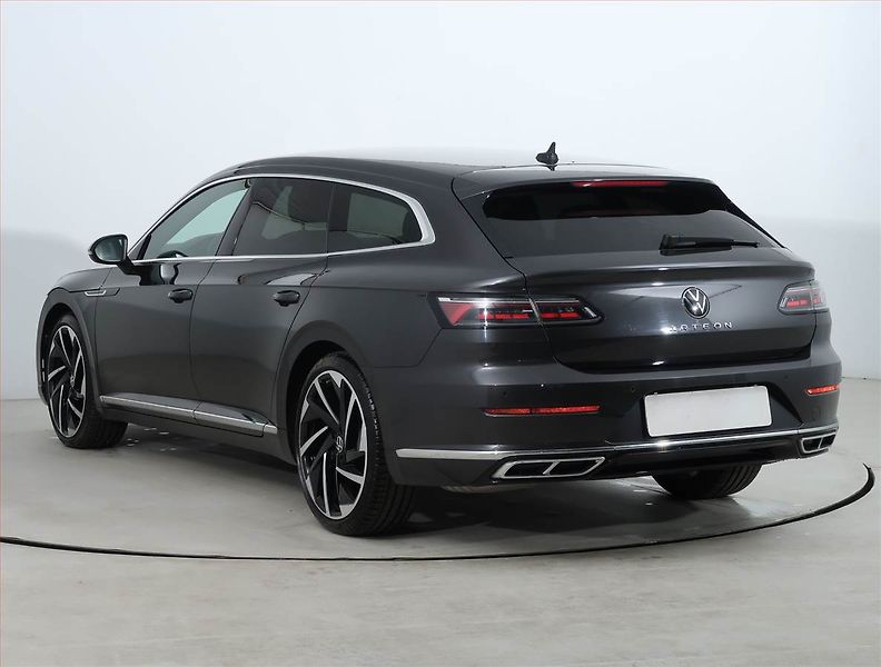 Volkswagen Arteon (2021) R-line 2.0 TSI - fotka 4 z 25