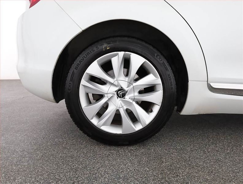 Citroën DS5 (2015) 2.0 BlueHDi, Automat, Navi - fotka 19 z 19