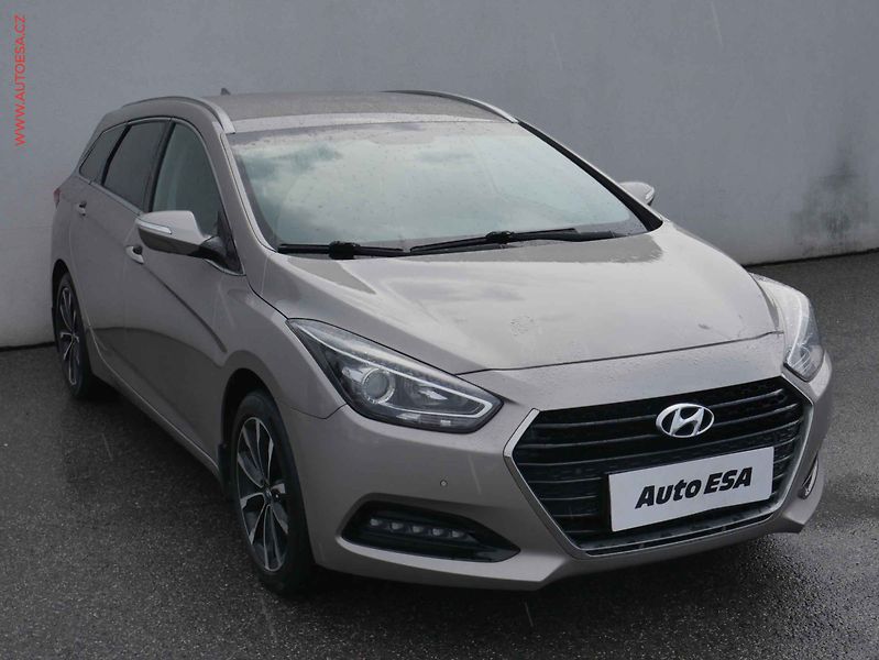 Hyundai i40 (2016) 1.7 CRDi, ČR, servis.kniha - fotka 1 z 14