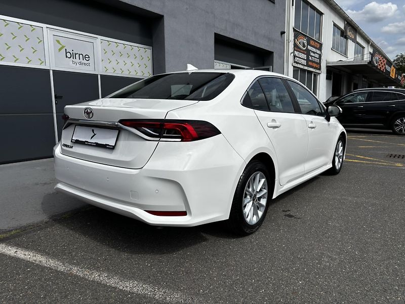 Toyota Corolla (2023) Sedan Comfort 1.5 (92 kW) AUT - fotka 5 z 14