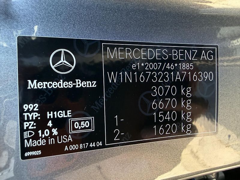 Mercedes-Benz GLE COUPE 400d AMG 4MATIC ČR DPH! - fotka 50 z 50