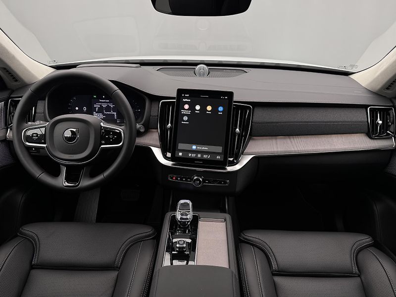 Volvo XC90 (2026) T8 AWD RECHARGE ULTRA DARK 7m - fotka 2 z 30