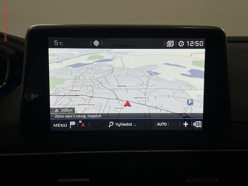 Peugeot 5008 (2019) 1.5 HDi, Crossway, LED, panor - fotka 11 z 17