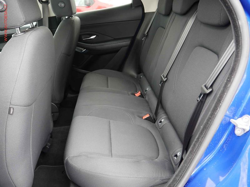 Jaguar E-Pace (2018) 2.0 D, LED, navi, kamera - fotka 10 z 20