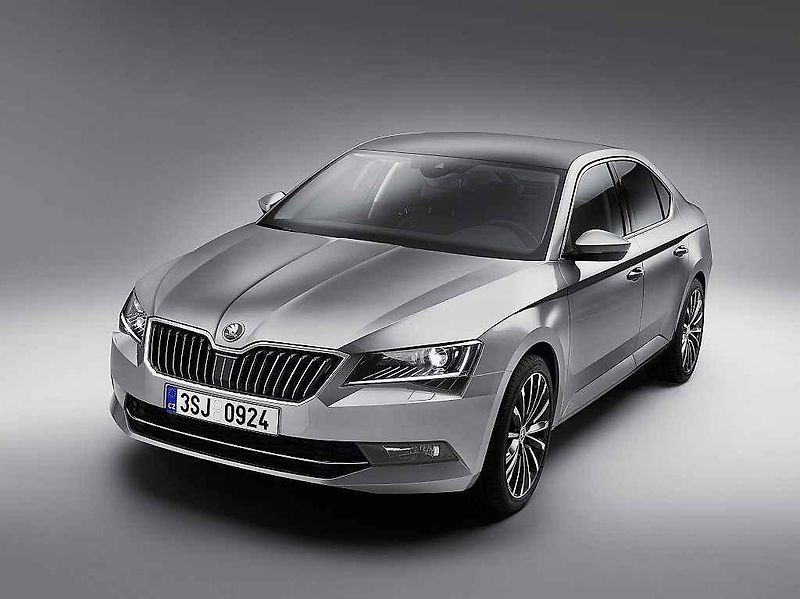 Škoda Superb.