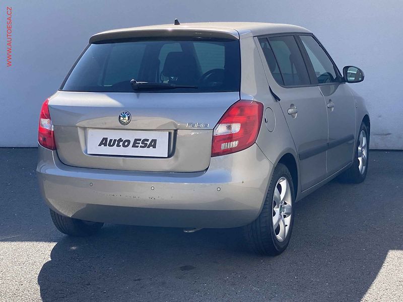 Škoda Fabia (2011) 1.2 TSi, Family, +kola - fotka 4 z 18