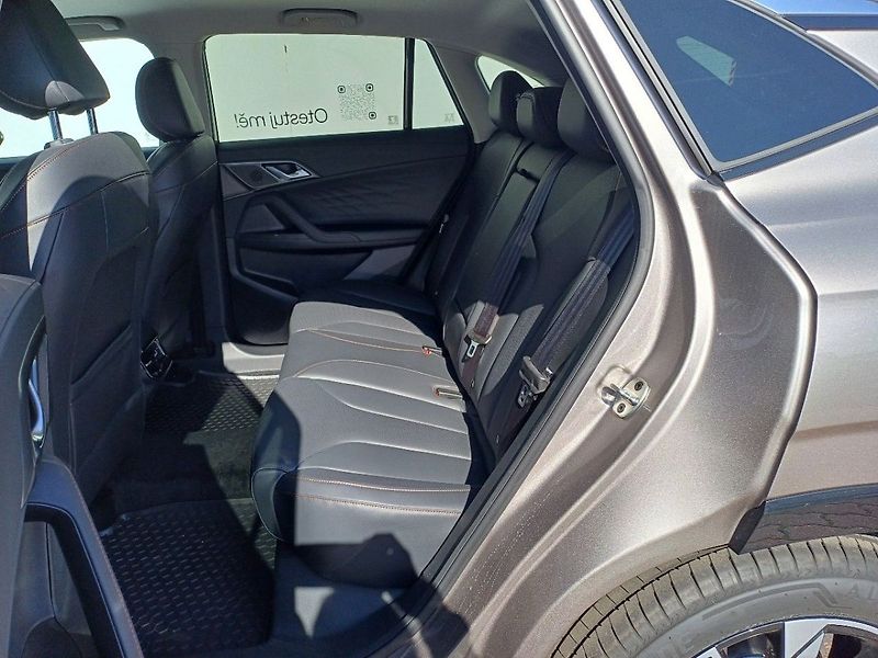 MG HS PHEV 1.5T EXCLUSIVE - fotka 18 z 23