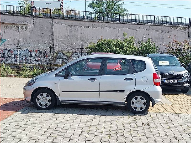 Honda Jazz (2005) 1.2 i-DSI, Serv.kniha, po STK - fotka 3 z 13