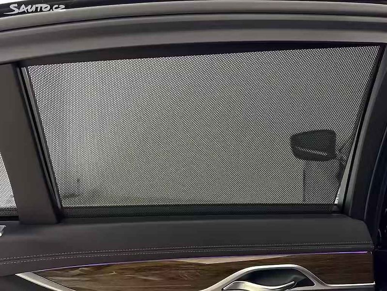 BMW Řada 7 740d xDrive, 320PS/ČR/ZÁRUKA ! - fotka 20 z 25