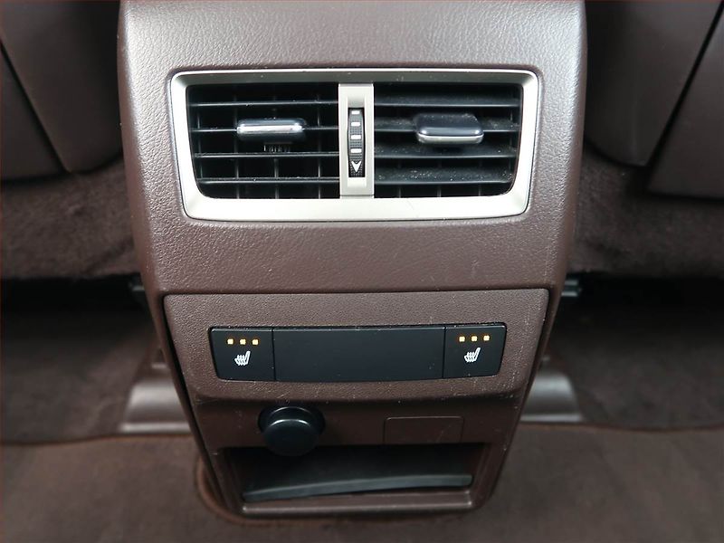 Lexus RX 400h (2017) 450 h - fotka 19 z 27