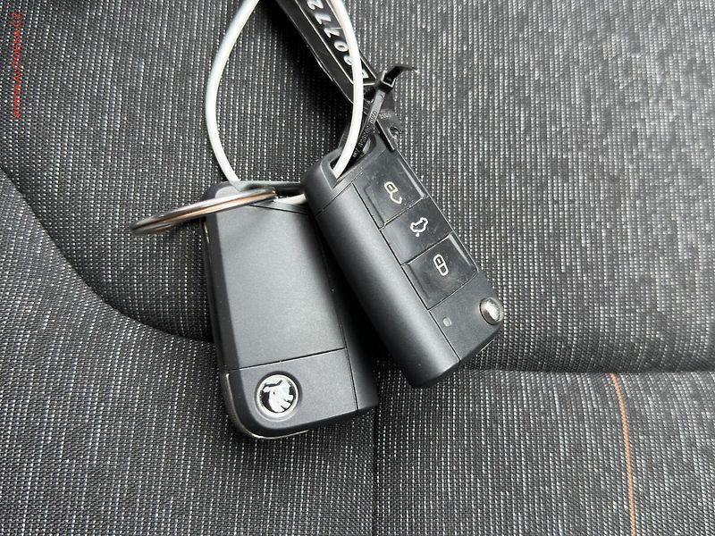 Škoda Kamiq (2020) 1.0 TSi, Style, +ALU - fotka 20 z 20