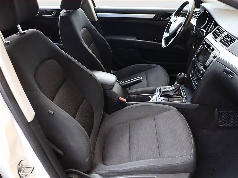 Škoda Superb (2013) Ambition 2.0 TDI, Automat - fotka 7 z 17