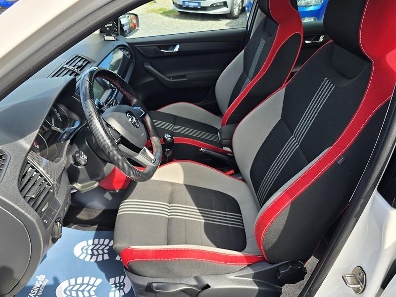 Škoda Fabia 1.2 TSI MONTE CARLO PANORAMA  - fotka 10 z 21