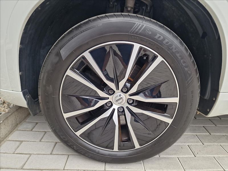 Volvo XC90 B5 AWD MomentumPro, 7-míst,ČR - fotka 44 z 50