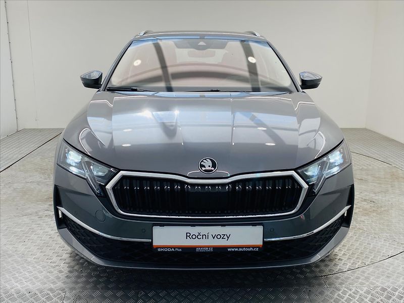 Škoda Octavia 1,5 TSI M-HEV 110kW DSG Top Se - fotka 4 z 28