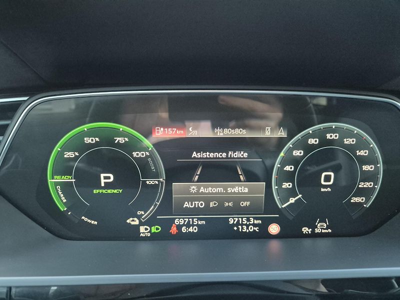 Audi e-tron SPORTBACK 300kw SOH 97,2% - fotka 45 z 45