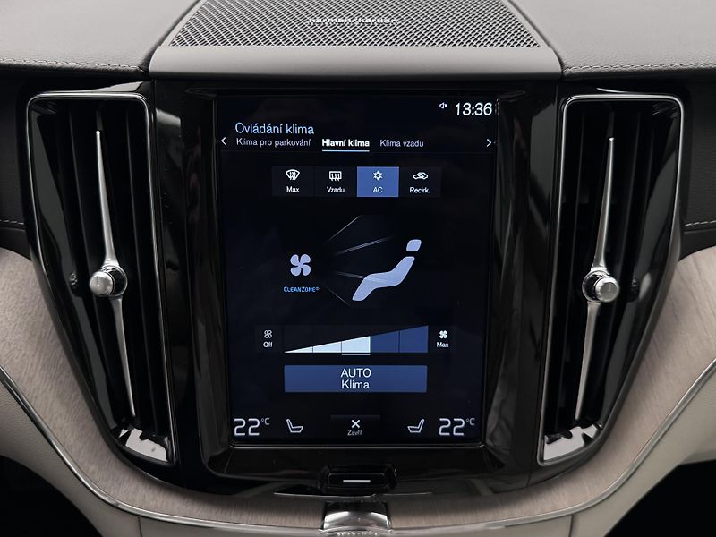 Volvo XC60 B5 AWD INSCRIPTION AUT  - fotka 48 z 56