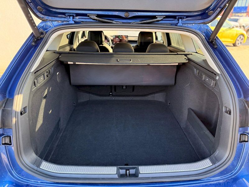 Škoda Superb (2025) COMBI SELEC TD 110/2.0 A7F - fotka 7 z 34