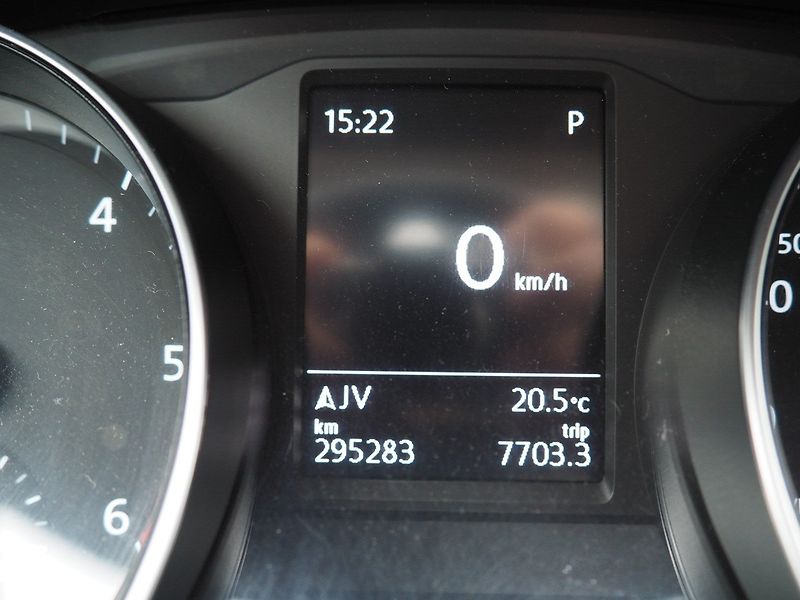 Volkswagen Passat (2016) 2.0 TDI 140 kW, DSG, 4Motion - fotka 32 z 48