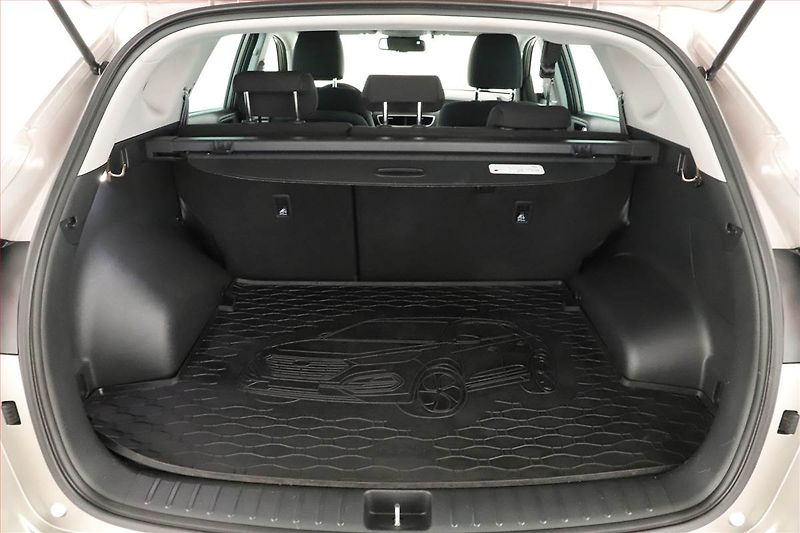 Hyundai Tucson (2020) 1.6 GDI, Serv.kniha, Navi - fotka 10 z 16
