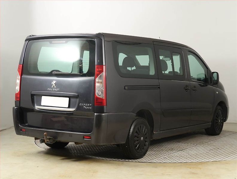 Peugeot Expert (2013) 2.0 HDi, Bus, 5Míst, 1Maj - fotka 5 z 22