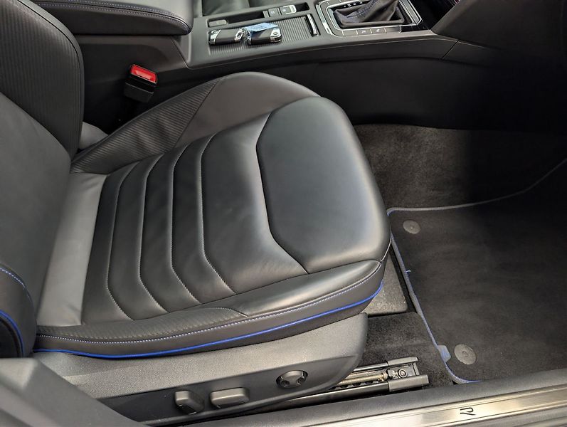 Volkswagen Arteon Shooting Brake 2.0 TSI R 235KW Shooting Brake - fotka 32 z 34