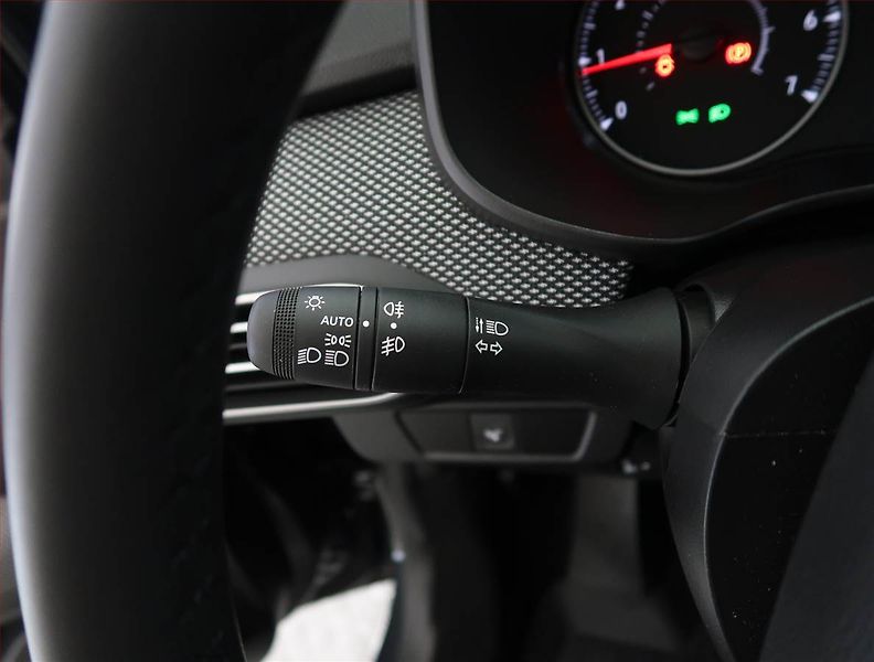 Dacia Sandero (2023) 1.0 TCe, ČR,1.maj, Serv.kniha - fotka 17 z 17