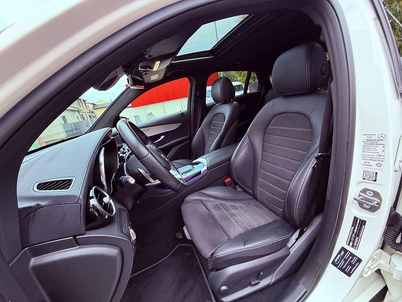 Mercedes-Benz GLC 300d 4Matic Coupe, ČR, Distron - fotka 17 z 36