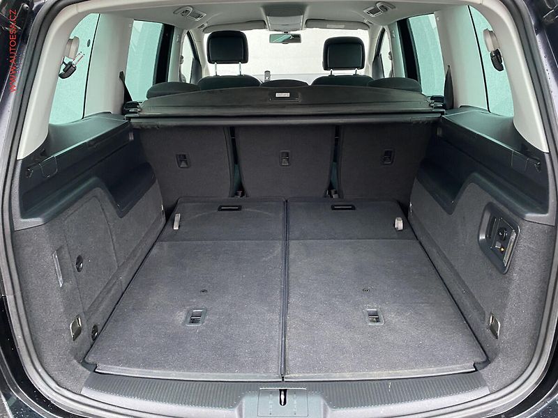 Volkswagen Sharan (2015) 2.0 TDI 4X4, 7míst - fotka 7 z 19