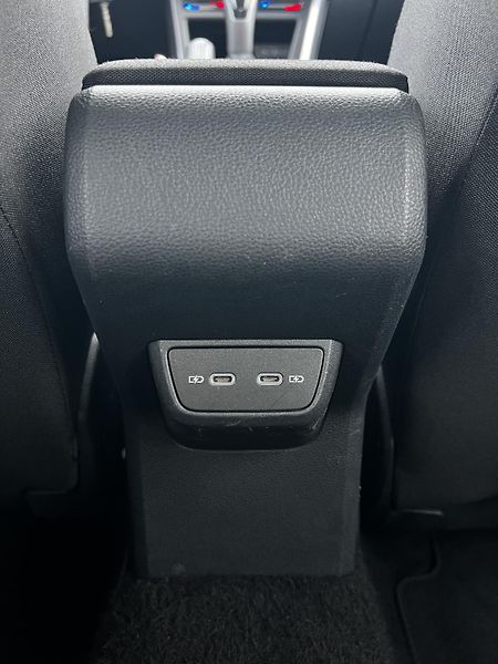 Volkswagen Taigo 1.5TSI DSG 110kW Style DPH - fotka 20 z 21