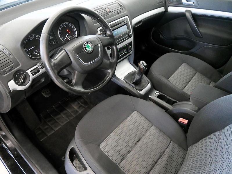 Škoda Octavia - fotka 12 z 23