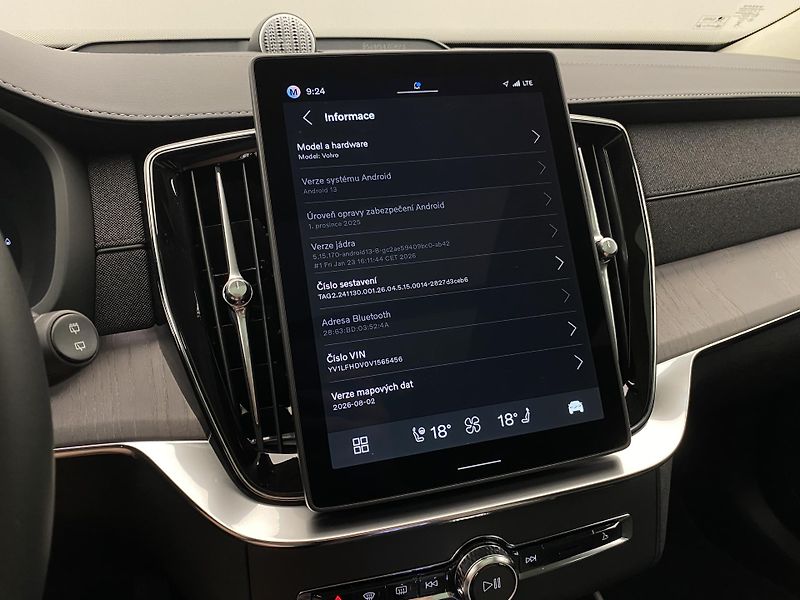 Volvo XC90 (2026) T8 AWD Plug-in DARK ULTRA - fotka 64 z 76