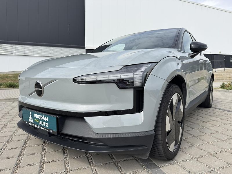 Volvo EX30 výbava PLUS 315kW bat 69kW - fotka 1 z 27