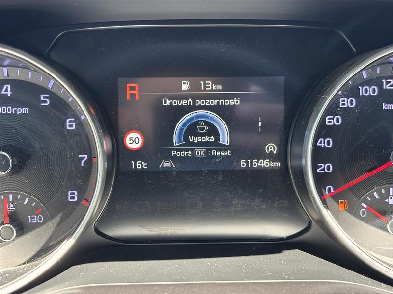 Kia Ceed 1,5 TGDi 118kW AT TOP NAVI - fotka 42 z 44