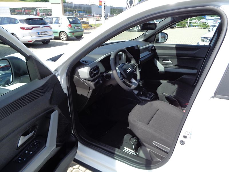 Dacia Bigster (2026) essential mild hybrid 140    - fotka 9 z 19