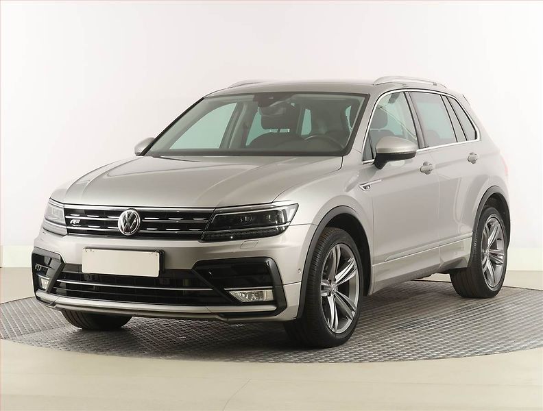 Volkswagen Tiguan (2016) R-Line 2.0 TSI - fotka 2 z 24