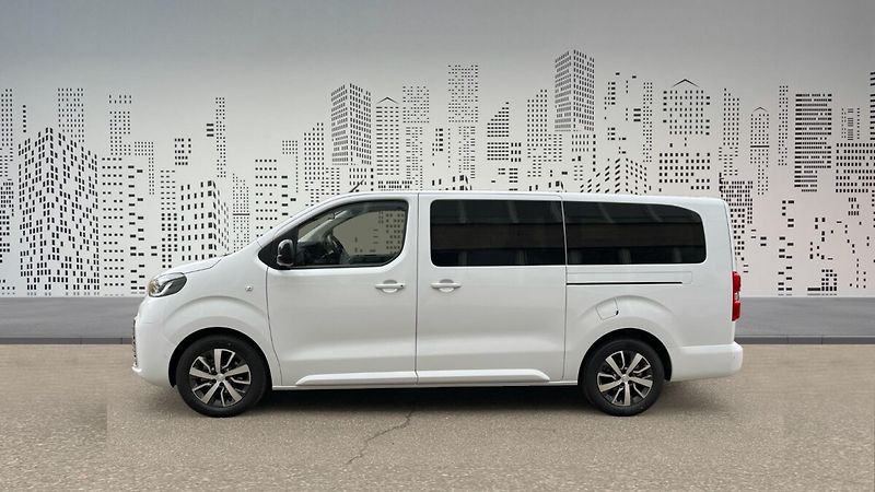 Toyota ProAce Verso 2,0D 6MT Family 8S - fotka 3 z 8