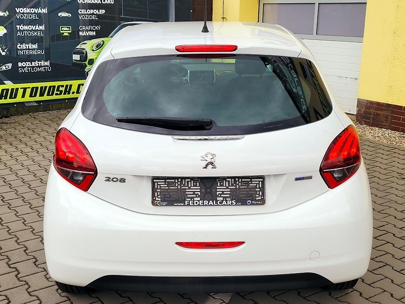 Peugeot 208 SERV.KNIHA,ČR,málo najeto    - fotka 8 z 41