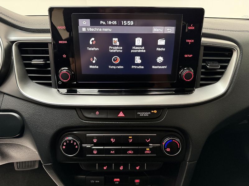 Kia Ceed 1.5 T-GDI 118kW Spin DCT - fotka 7 z 12