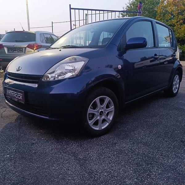 Daihatsu Sirion 1.3i/64kW, 4x4 - fotka 2 z 12