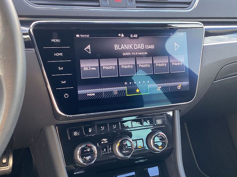 Škoda Superb (2023) Combi 2.0 TDI 4x4 DSG L&K - fotka 12 z 37