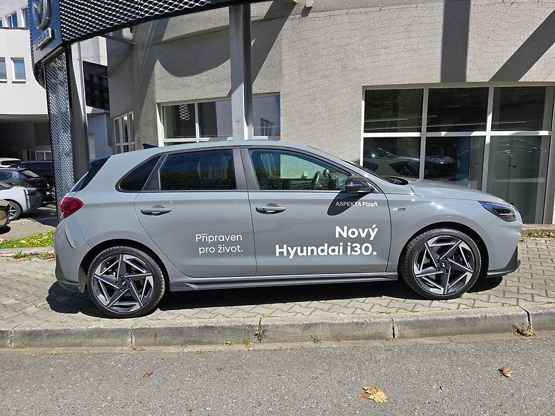 Hyundai i30 1.5 T-GDi DCT N-Line, serv.kn. - fotka 6 z 26