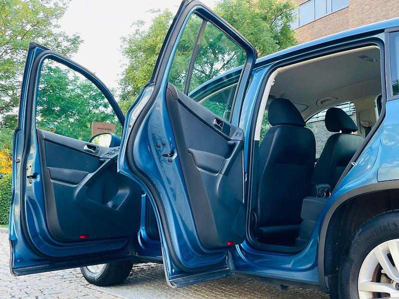 Volkswagen Tiguan 1.4TSI MANUÁL 1MAJITEL SENZORY - fotka 21 z 40