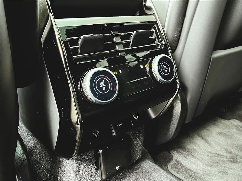 Land Rover Range Rover Sport (2026) 3,0 D300 DYNAMIC HSE - fotka 30 z 34