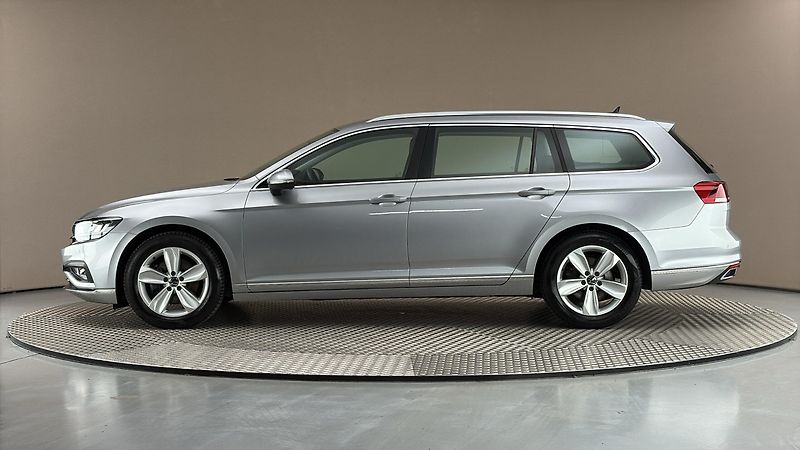 Volkswagen Passat 2.0 TDI DSG Elegance Variant - fotka 4 z 27
